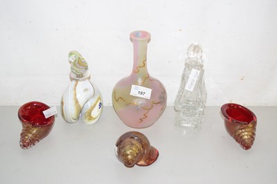 Lot 197 - Mixed Lot: Red glass snail shells together...