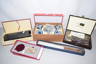 Lot 206A - Mixed Lot:   Oriental gift wares comprising a...