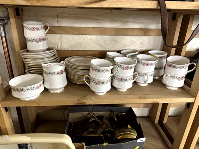 Lot 502 - Quantity of Paragon Belinda tea wares