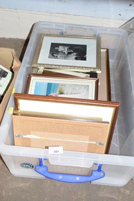 Lot 581 - Assorted photographs and frames