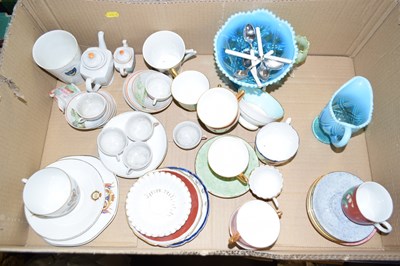 Lot 610 - Assorted commemorative wares and glass ware