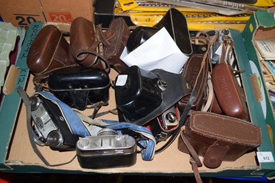 Lot 612 - Quantity of cameras to include a Pentax Asahi...