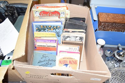 Lot 653 - Assorted books