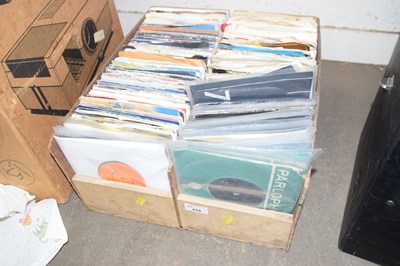 Lot 659 - Box of assorted singles