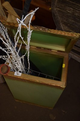 Lot 717 - A Lloyd Loom linen box and various contents