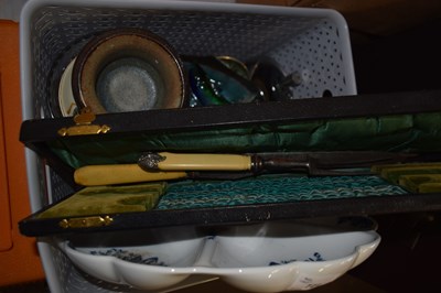 Lot 721 - One box of mixed ceramics and glass ware