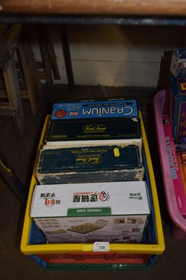 Lot 729 - One box of games