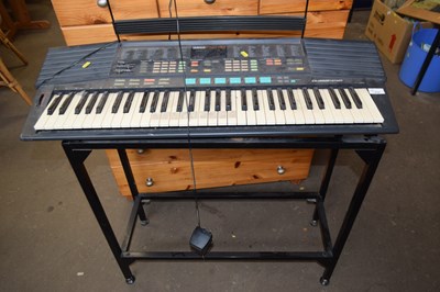 Lot 777 - A Yamaha keyboard