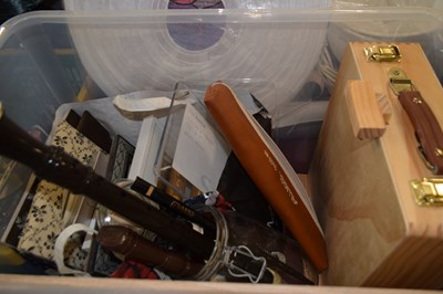 Lot 788 - Artists travelling easel, various photo frames...