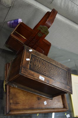 Lot 876 - A shoe shine box, wooden tray and a Chinese...