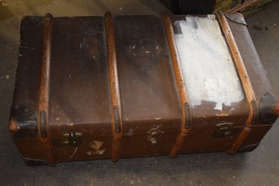 Lot 894 - A trunk