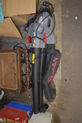 Lot 925 - A leaf blower