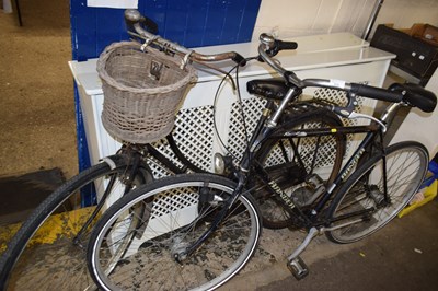 Lot 928 - Two bicycles