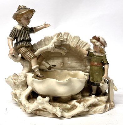 Lot 315 - A continental porcelain group in Worcester...