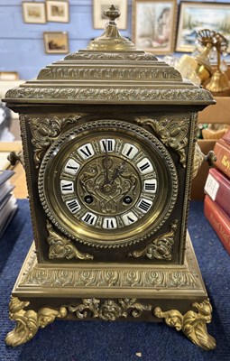 Lot 293 - A French brass cased mantel clock