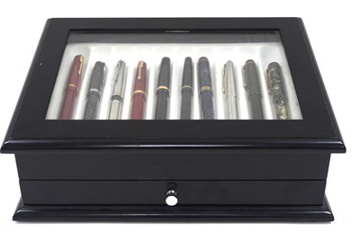 Lot 200 - A cased group of twenty vintage fountain pens,...