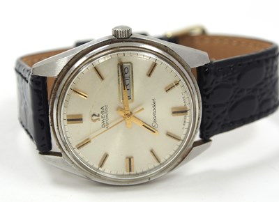 Lot 245 - An Omega Seamaster gents wristwatch, automatic...