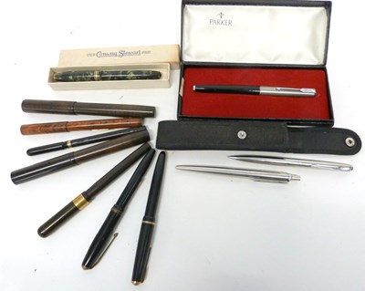 Lot 208 - Collection of assorted fountain and other pens...