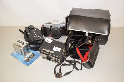 Lot 86 - Mixed Lot: Assorted cameras