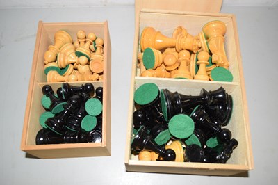 Lot 153 - Chess pieces