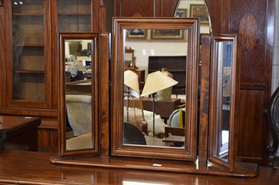 Lot 246 - A triple dressing table mirror