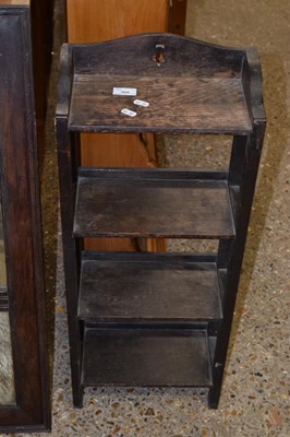 Lot 305 - Small oak bookcase