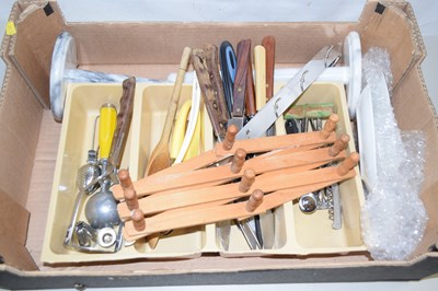 Lot 604 - Box of various cutlery, kitchen wares etc