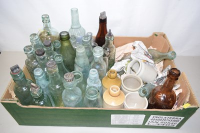 Lot 630 - Box of various vintage bottles