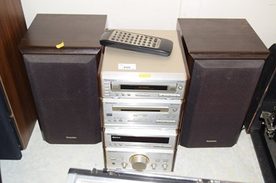 Lot 655 - A small Technics hi-fi