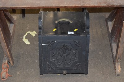 Lot 752 - A carved oak coal bin