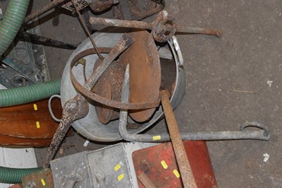 Lot 764 - S galvanized basin, chestnut roasting pan with...