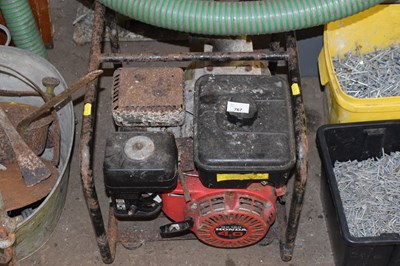Lot 767 - A Honda salvage pump and hose