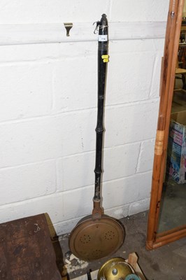 Lot 774 - A copper bed warming pan