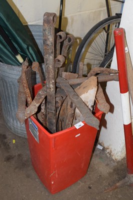 Lot 789 - A quantity of 19th Century iron blacksmith...