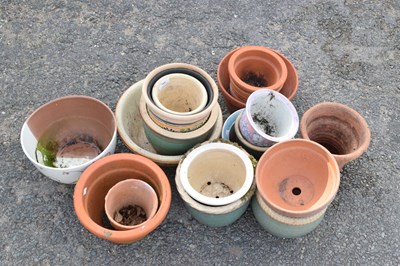 Lot 354 - Various assorted plant pots