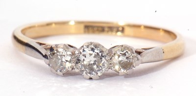 Lot 160 - Three stone diamond ring set with three...