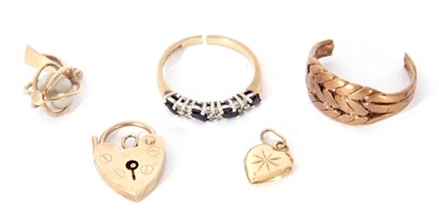 Lot 214 - Mixed Lot: 9ct gold small sapphire and diamond...