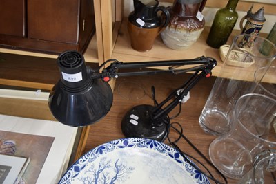 Lot 522 - METAL EXTENDING DESK LAMP