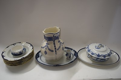 Lot 32 - QUANTITY VARIOUS BLUE AND WHITE CERAMICS
