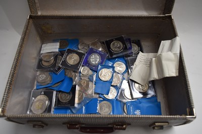 Lot 100 - SUITCASE CONTAINING COLLECTION OF VARIOUS...