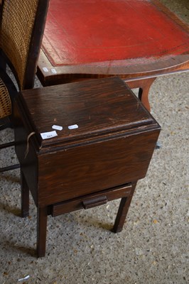 Lot 321 - SMALL FLIP TOP SEWING BOX