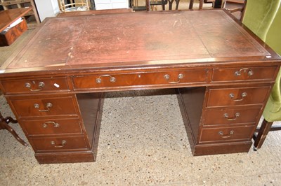 Lot 341 - REPRODUCTION MAHOGANY TWIN PEDESTAL OFFICE...