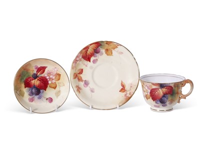 Lot 86 - Royal Worcester pin dish painted with...