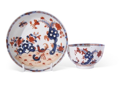 Lot 95 - Lowestoft porcelain tea bowl and saucer, circa...