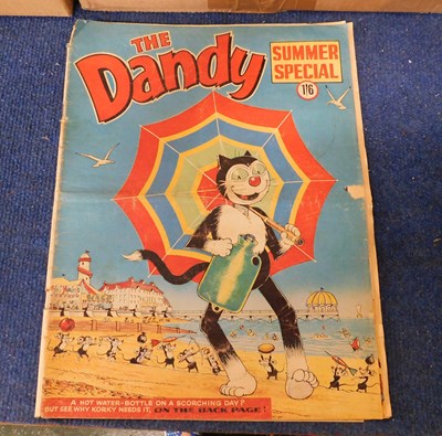 Lot 36 - Box: assorted comics Summer specials including...
