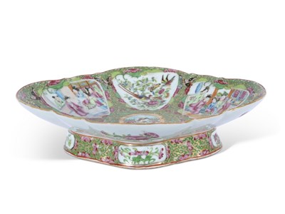 Lot 155 - Large Cantonese quatrefoil dish decorated in...