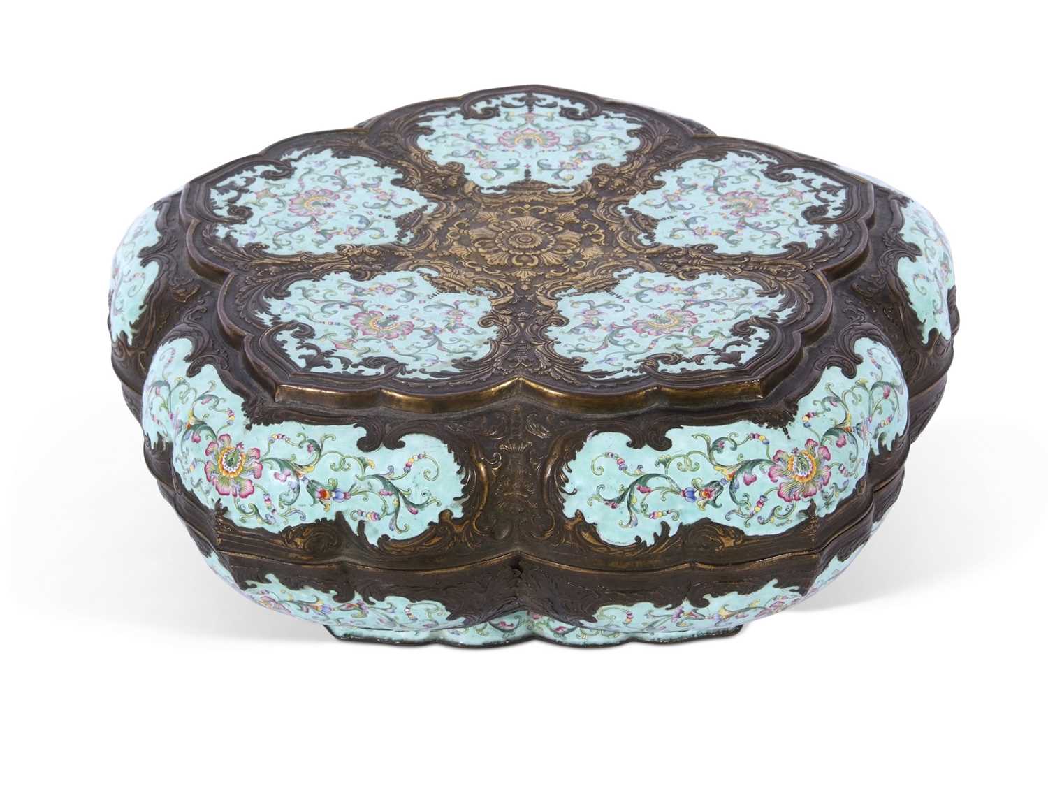 Lot 153 - An impressive Canton enamel box and cover of...
