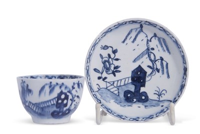 Lot 119 - Lowestoft Toy Teabowl and Saucer c.1770