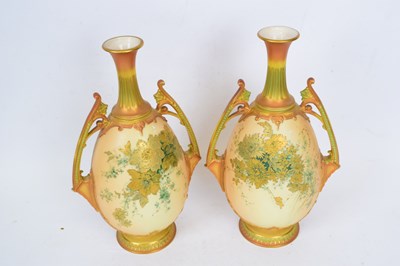 Lot 54 - Pair of early 20th century Royal Worcester...