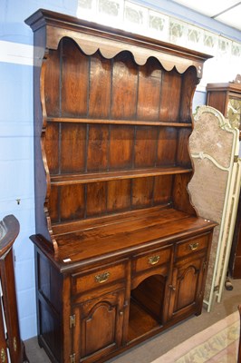 Lot 395 - Good quality reproduction oak dresser by Eric...